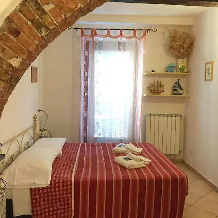 Sentiero N1 *