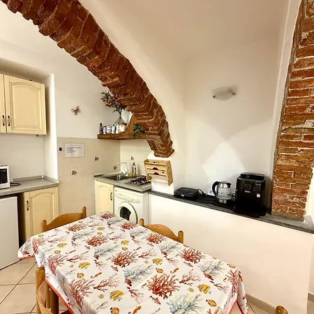 Sentiero N1 *